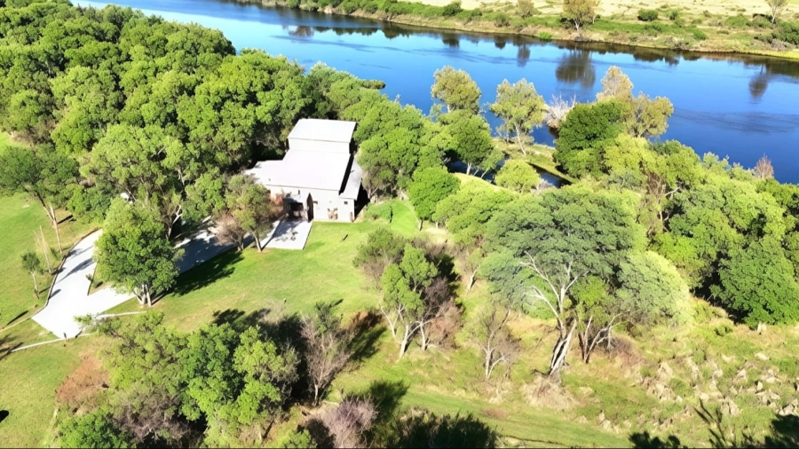 4 Bedroom Property for Sale in Potchefstroom Rural North West